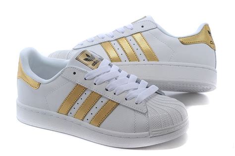 adidas superstar damen weiß goldene streifen|Adidas Superstar.